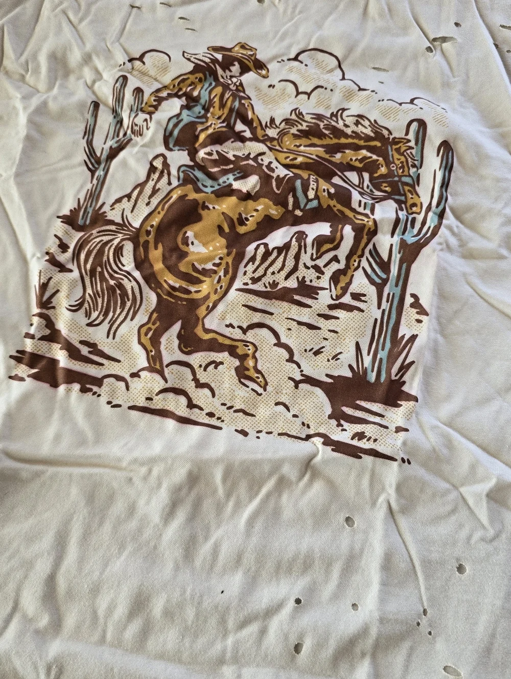 (4) Bundle Of Graphic - Picture 4 of 5